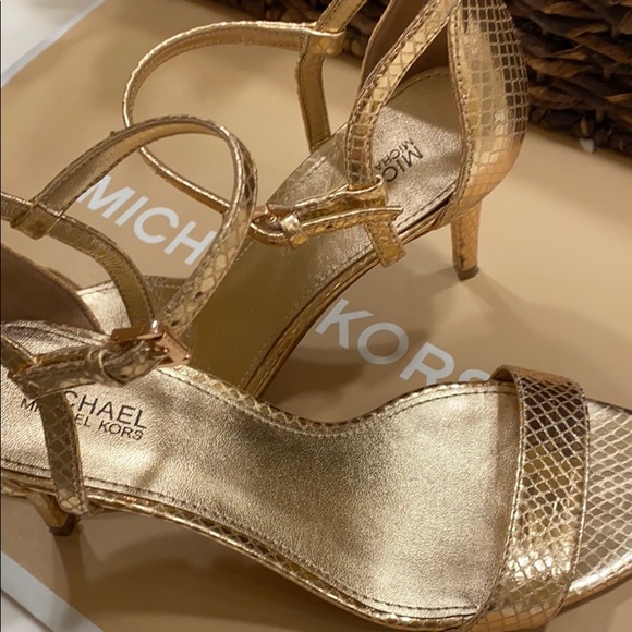 MIcheal MK sandals / heels - Picture 11 of 11